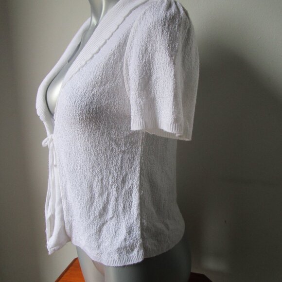 Lightweight knit sweater, open w string tie. JasonMaxwell M white short sleev - Picture 2 of 11